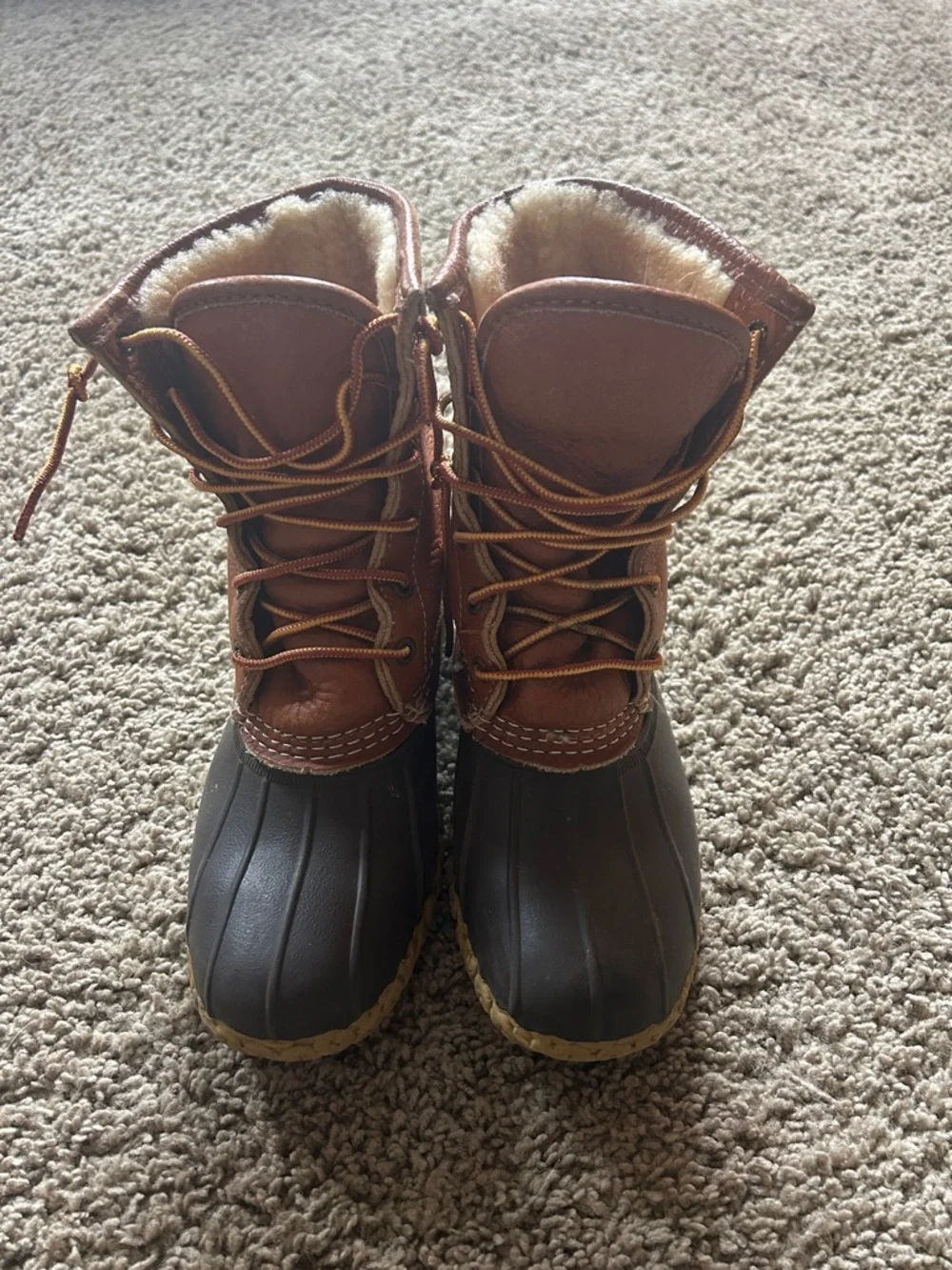Women's L. L. Bean “Bean Boots” 8” Shearling Lined Size 7